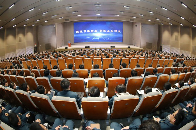 1月9日，山推啟動(dòng)正向研發(fā)流程